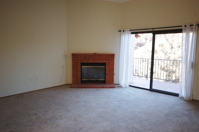 Foto del edificio - Charming Carlsbad Condo available