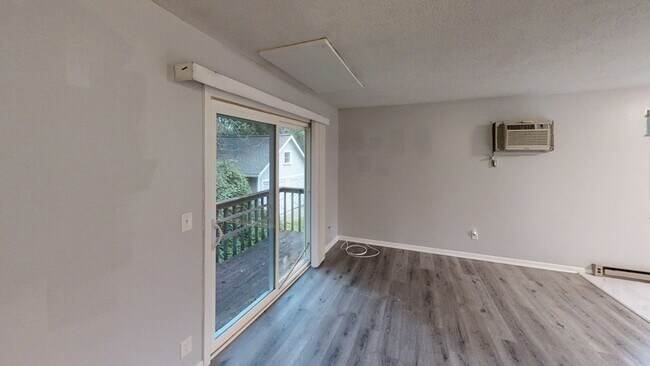 Foto del edificio - 1302 W Huron St