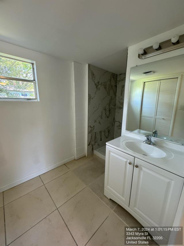 Building Photo - 3 bedroom in Jacksonville FL 32205