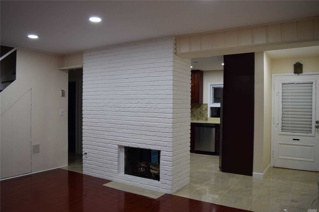 Foto del edificio - 1 Wheelwright Ln