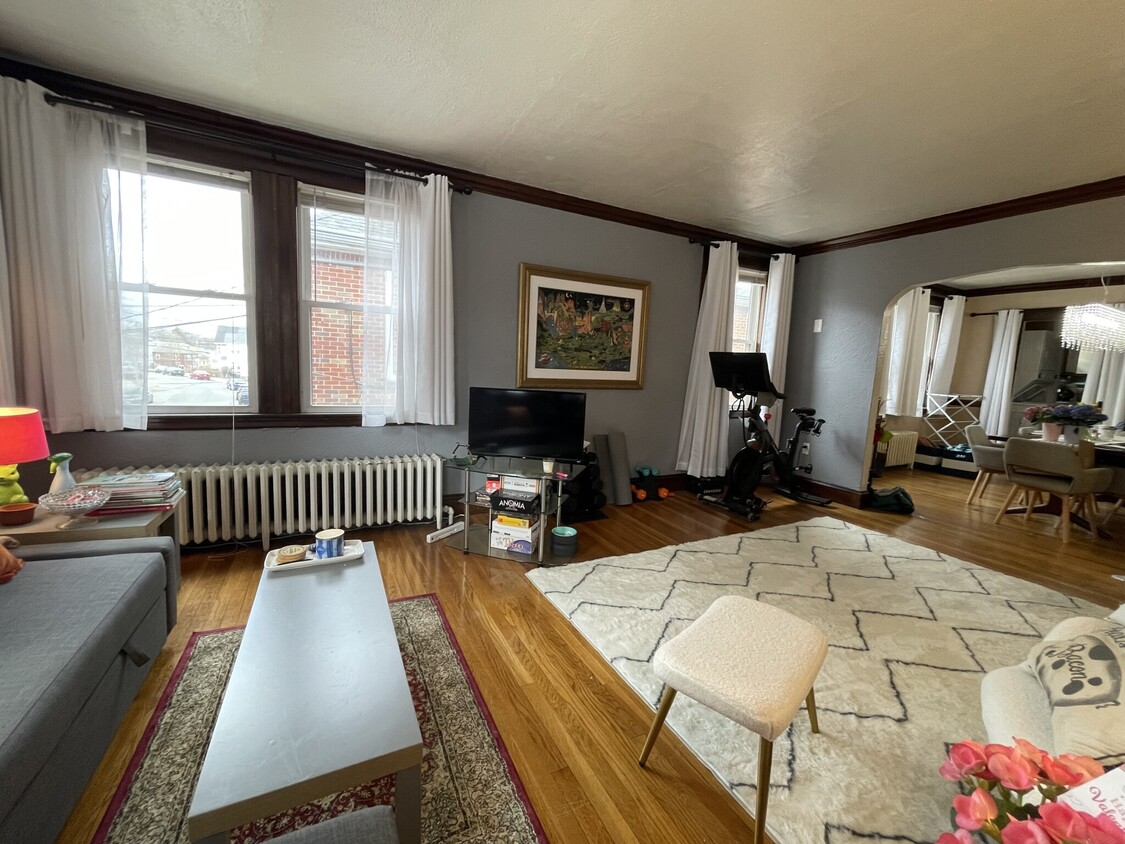 Foto principal - 93 Colborne Rd