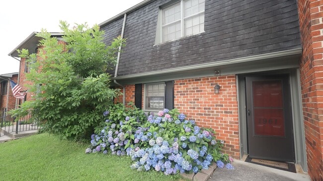 Building Photo - Great 2 Bed 1 Bath Home in Dalton Ga