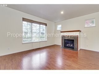 Building Photo - 6106 SW Lynmar Pl