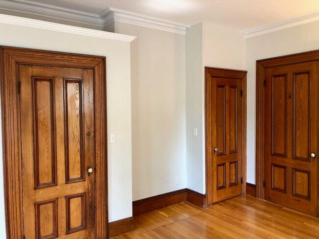Bedroom - has 2 closets - 13 Pleasant Ave