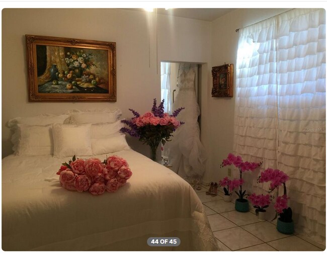 Unit 1 Bedroom Queen - 8035 NW 120th St