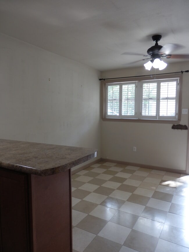 Building Photo - 136 Labarre Dr