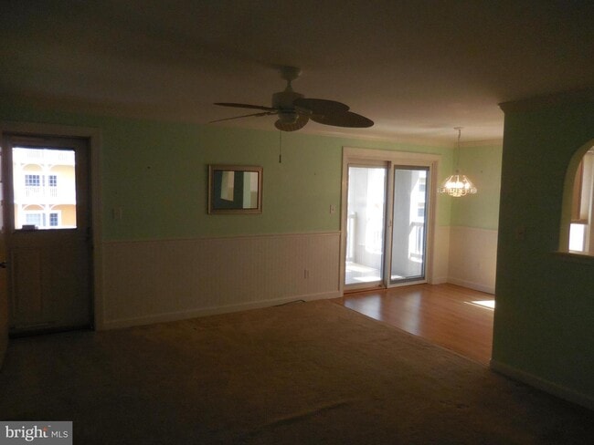 Building Photo - 308 13th St