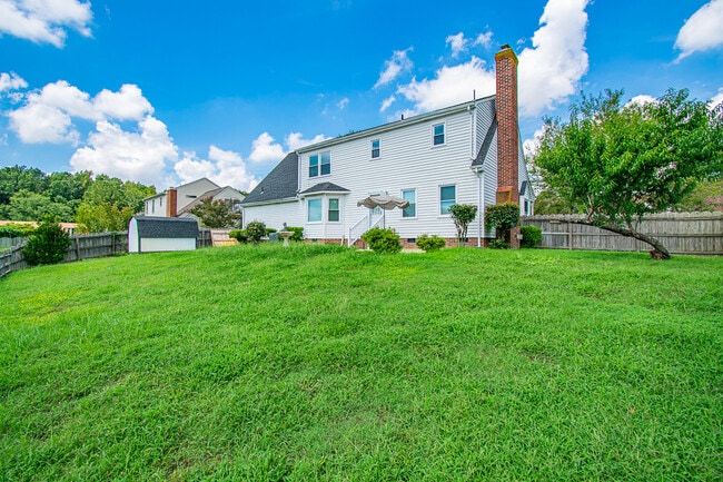 Building Photo - 1305 Oregon Crossing