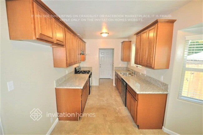 Foto del edificio - 7108 Heliotrope Ave