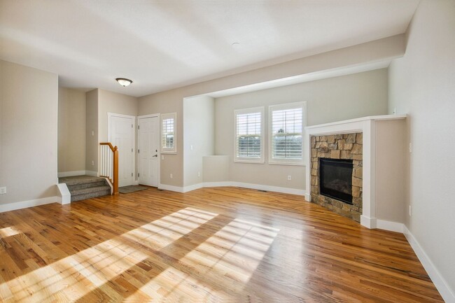 Foto del edificio - Stunning Updated Townhome in Rigden Farm