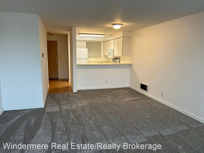 Foto del edificio - 2 br, 1 bath House - 4889 76th St SW #A503