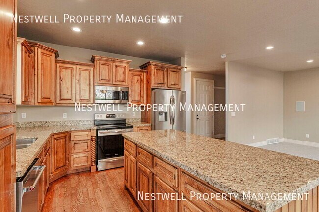 Building Photo - 1637 E 2400 N