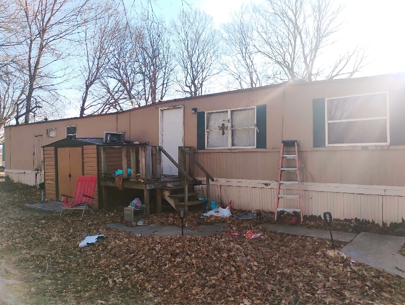 Building Photo - 1100 W Locust St