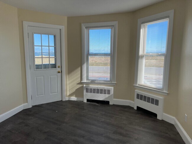 Foto del edificio - 92 Winthrop Shore Dr