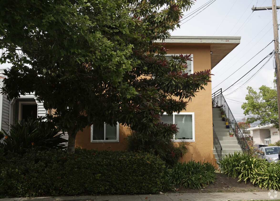 3811 Opal St, Oakland, CA 94609 Apartments in Oakland, CA