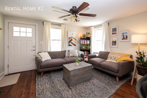 Building Photo - 7538 Santa Fe Dr