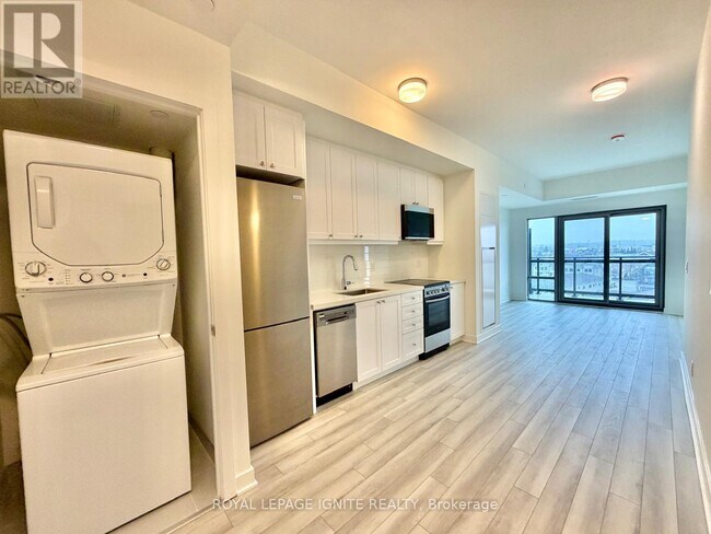 Photo du bâtiment - 51 Clarington Blvd