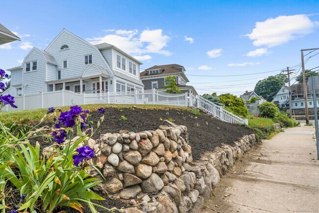 Building Photo - 49 Seaview Ave