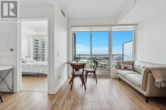 Photo du bâtiment - 135 E Liberty St