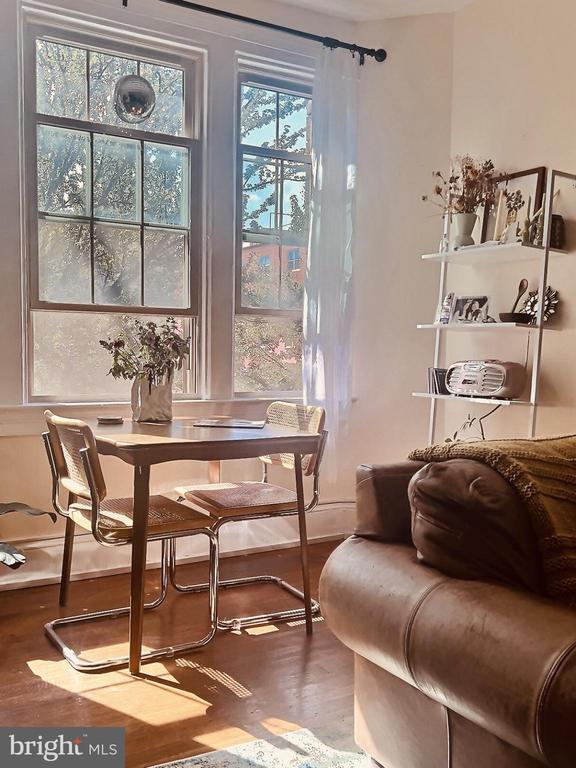 Foto del edificio - 1415 Girard St NW