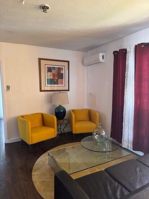 Foto principal - 545 SW 4th St