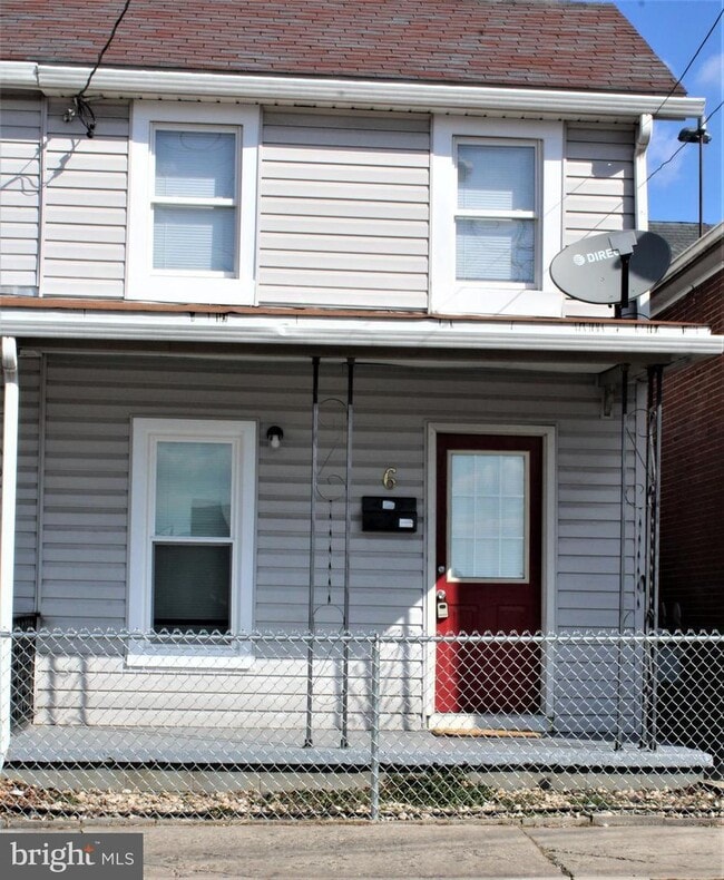 Building Photo - 6 W First St - 6 West First street