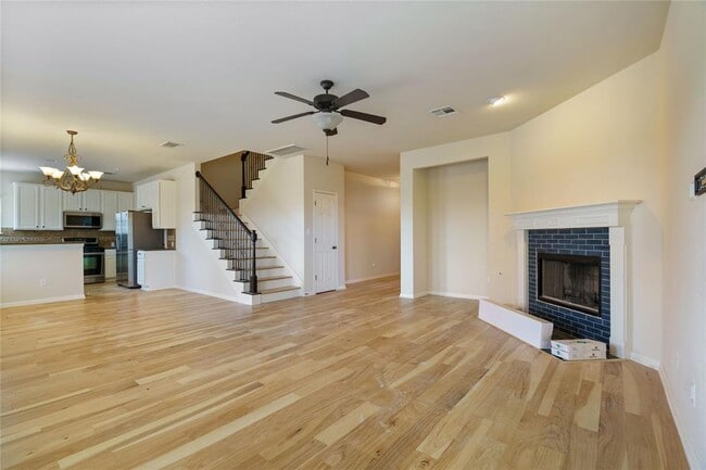 Foto del edificio - 12016 Timber Heights Dr