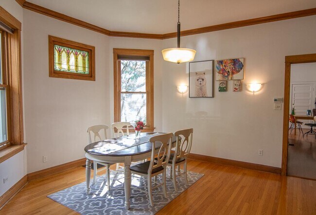 Foto del edificio - 3916 N Kildare Ave