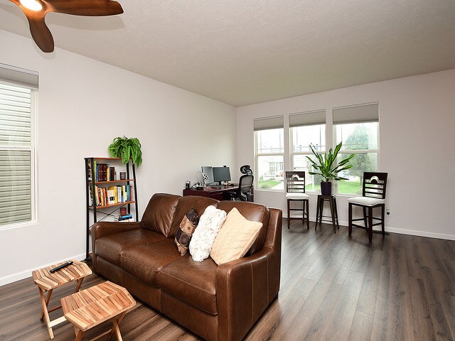 Foto del edificio - 14902 Mormon St