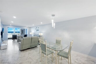 Building Photo - 26000 Hickory Blvd