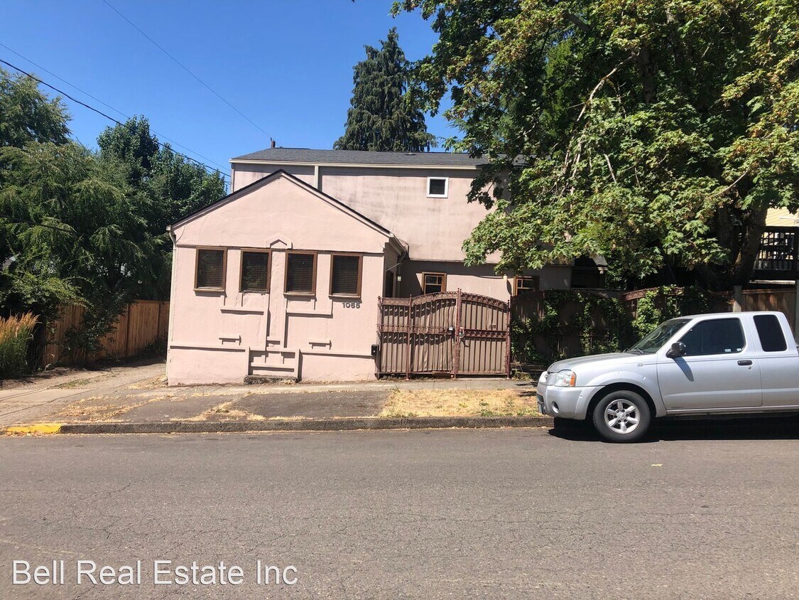 Primary Photo - 3 br, 2.5 bath House - 1065 East 20th Ave