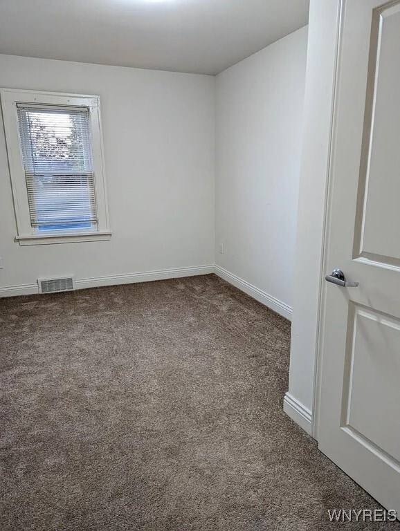 Building Photo - 77 Laverack Ave