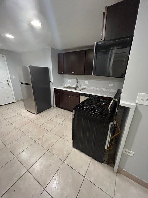 Foto del edificio - 2300 S Ridgeway Ave