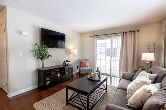 Building Photo - Autumn Creek Apartments