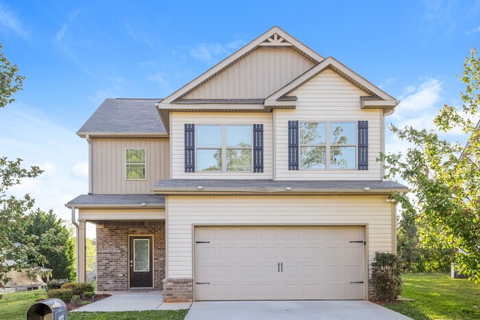 Foto principal - 4 Bedroom Atlanta Home