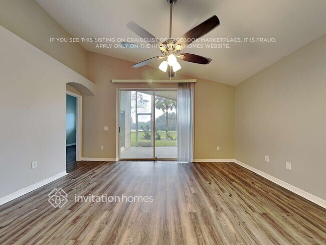 Foto del edificio - 19250 Fishermans Bend Dr