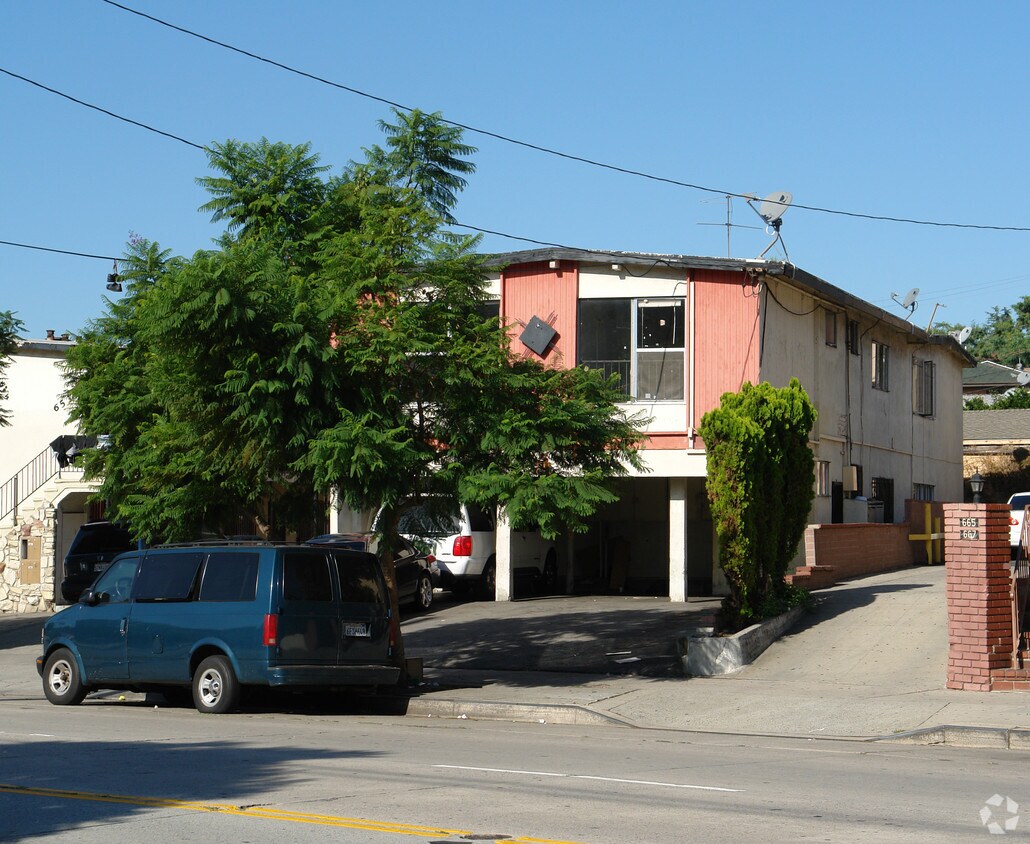 Building Photo - 653-659 Silver Lake Blvd