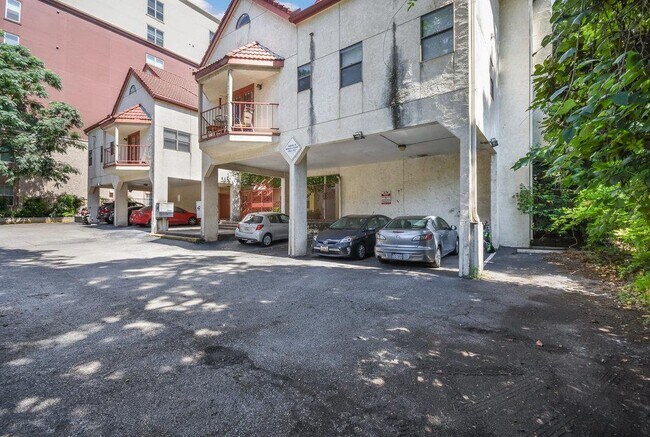 Foto del edificio - 706 W 22nd St