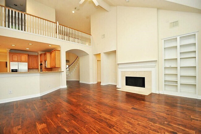 Foto del edificio - 4210 Leaflock Ln