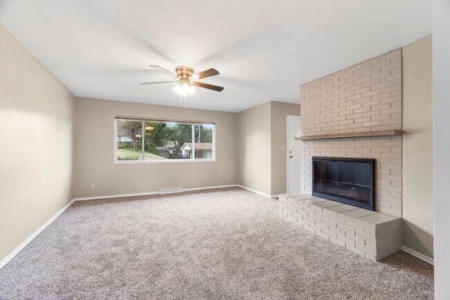 Building Photo - Beautiful House in Cape