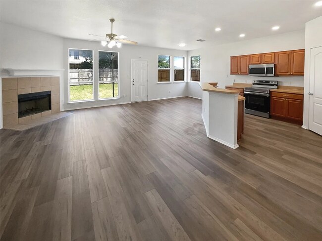 Foto del edificio - 13458 Dove Ranch Rd