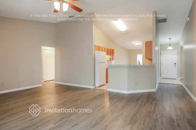 Foto del edificio - 1370 Pawnee St