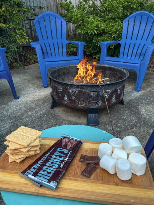 Foto del edificio - 11501-11505 5 Cedars Rd