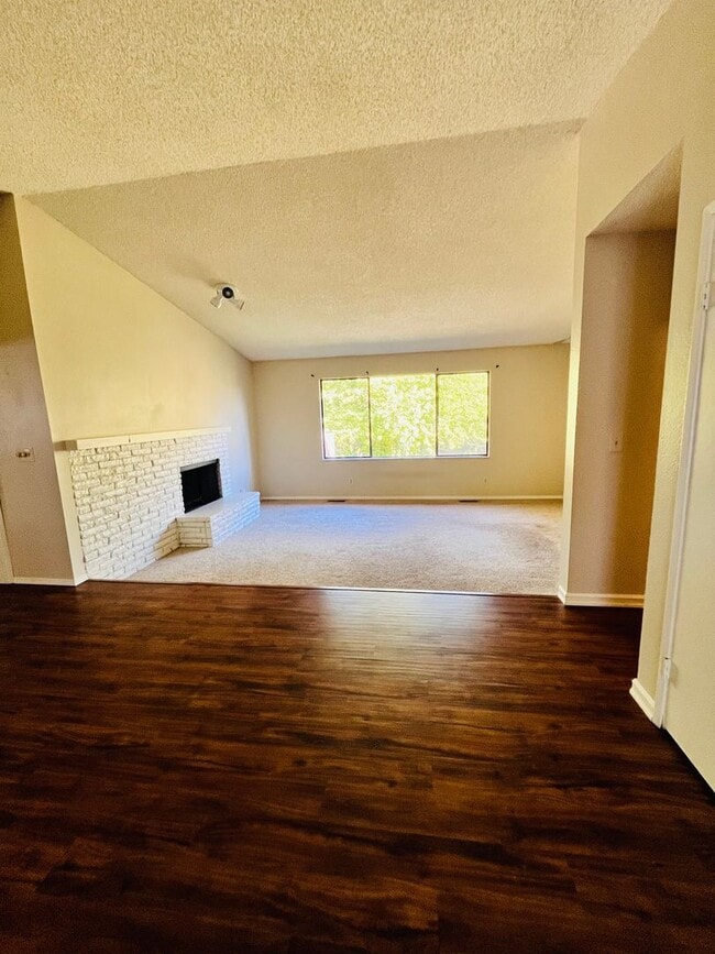 Photo - Fantastic location! House