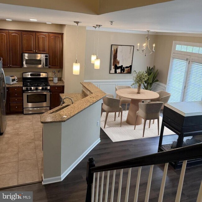 Foto del edificio - 6765 Hampton Bay Ln