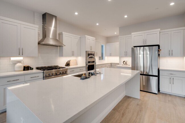 Foto del edificio - Luxury 4 Bedroom Home in Gated El Dorado Hills Community!