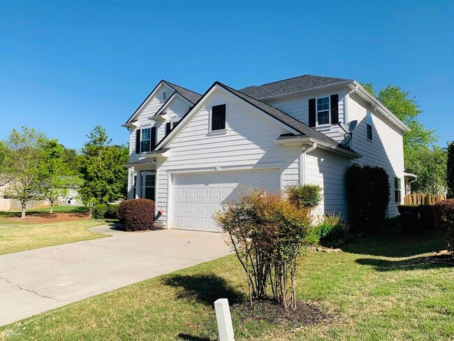 Building Photo - 120 Maple Hill Dr