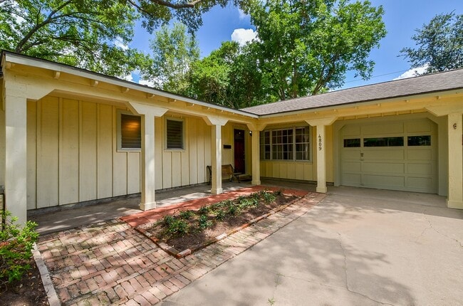 Building Photo - 4809 Kingfisher Dr
