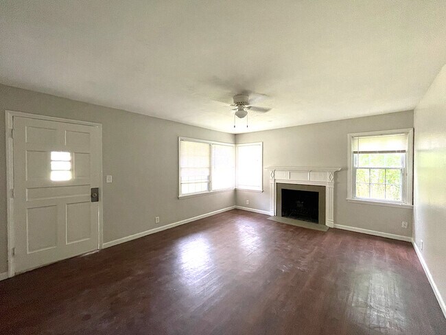 Building Photo - 516 Lindbergh Blvd
