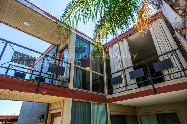 Building Photo - 1241 E Medlock Dr